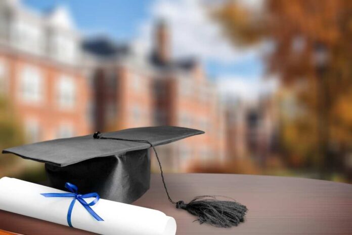 2474129641 featured image Ten-Year-Old Achieves Remarkable College Graduation Milestone